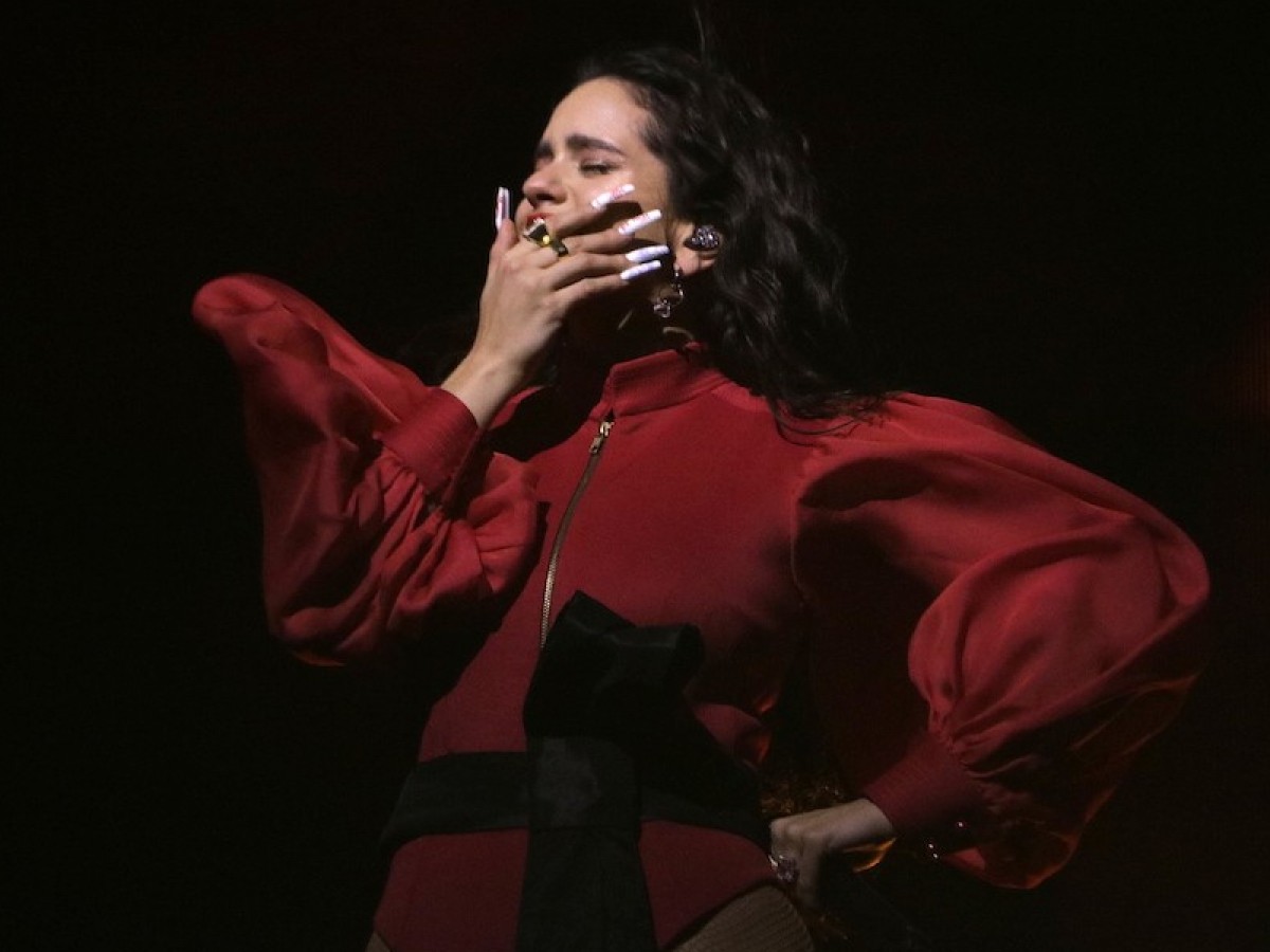 Rosalía, entre les seves ballarines al primer concert al Palau Sant Jordi