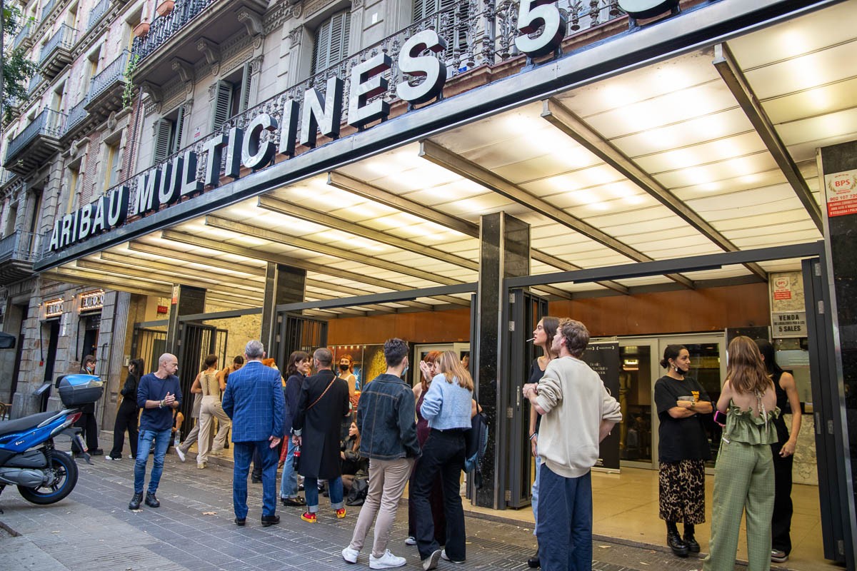 Gent amb mascareta a Vic